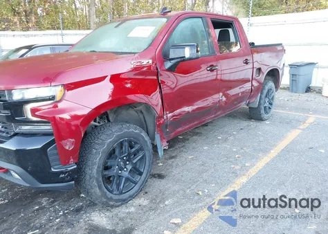 2021 Chevrolet Silverado 1500 4Wd Short Bed Lt Trail Boss z USA, uszkodzony, nr VIN 3GCPYFED9MG211219